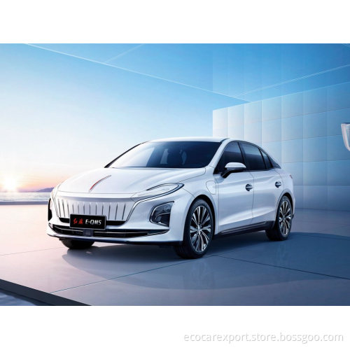 Nuovi veicoli energetici Hongqi EQM5 a lungo raggio EV auto 620 km FWD FWD Berlina a 4 porte veicolo elettrico